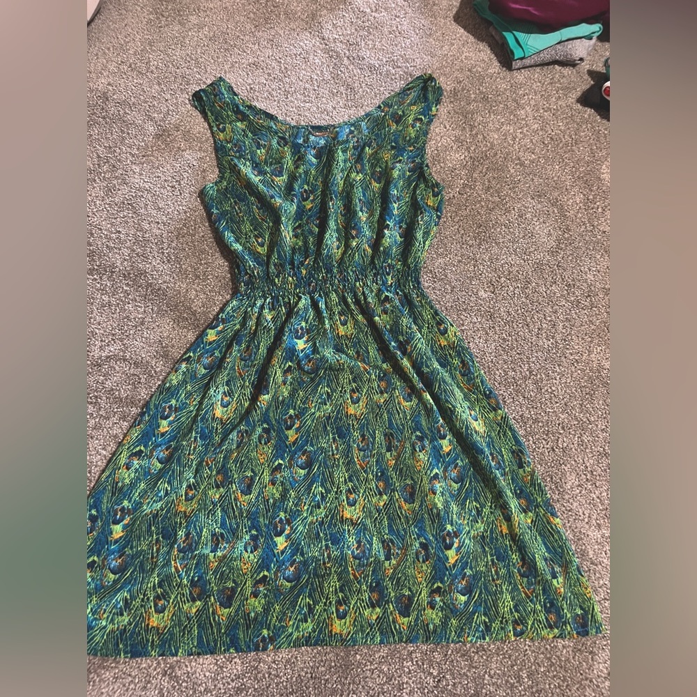 Peacock like print summer dress